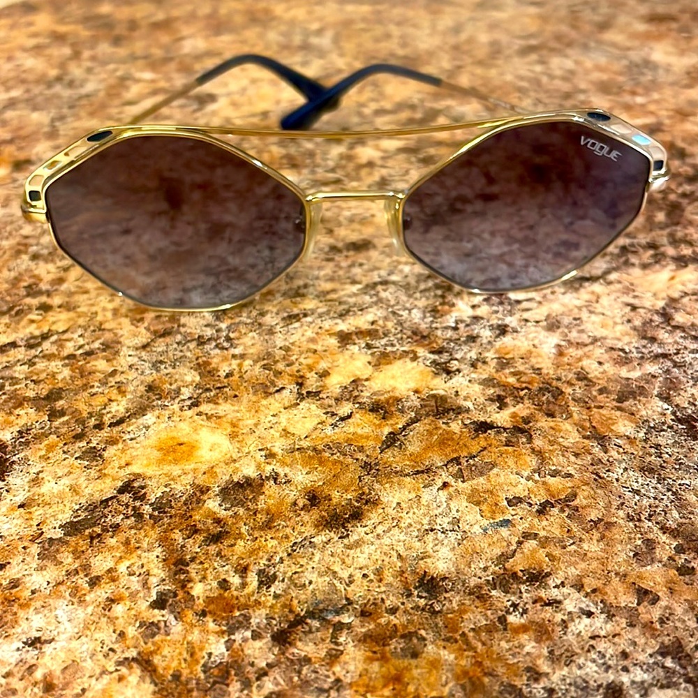 Vogue aviator sunglasses